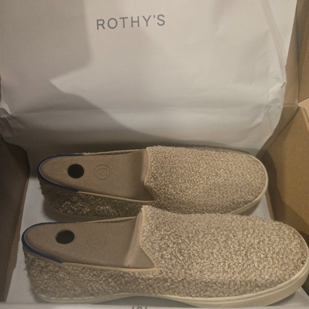 Slip on sneaker